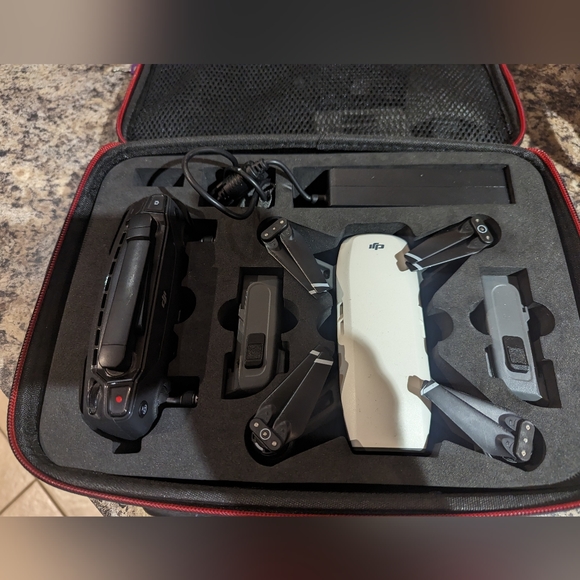 Dji spark fly more combo - Picture 5 of 5